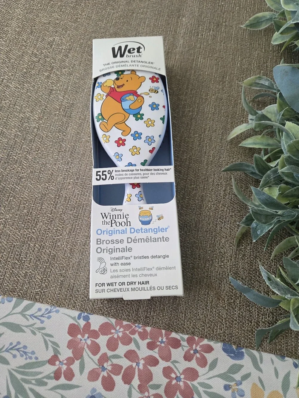 Disney Winnie the Pooh Original Detangler - White with Multicolor Flowers